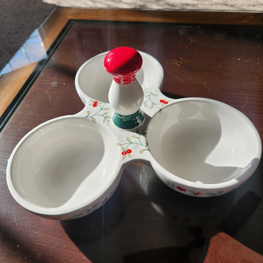 Pfaltzfraff Winterberry 3 Section Serving Dish